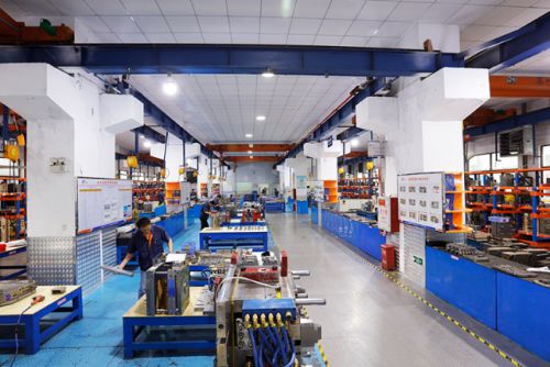 技術(shù)驅(qū)動(dòng)產(chǎn)能升級(jí) 唯科模塑募資3億加碼智能制造，破解高端模具產(chǎn)能瓶頸