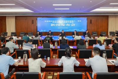 東湖高新區(qū)推出'放寬市場(chǎng)準(zhǔn)入9條'，優(yōu)化創(chuàng)業(yè)孵化器管理服務(wù)