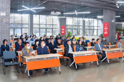 國(guó)家級(jí)孵化器主任齊聚高新創(chuàng)業(yè)園 共商創(chuàng)業(yè)孵化服務(wù)新篇章